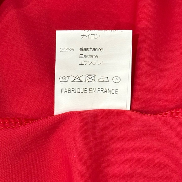 NWT Bright Red High-Waisted Leggings with Silver Stitching Detail. Medium - Picture 5 of 5